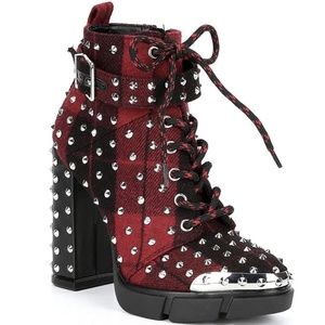 NEW Gianni Bini Rhiannen Plaid Studded Chunky Lug Sole Lace Up Booties
